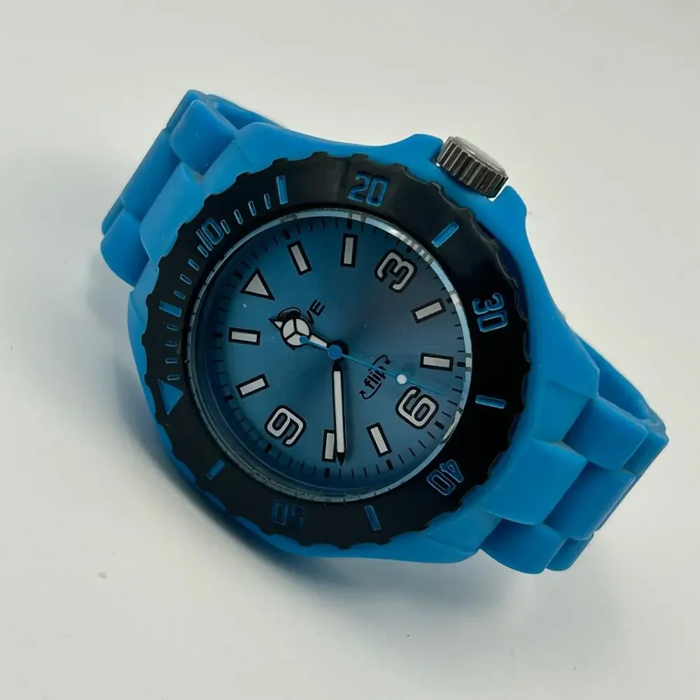 RAVE Blue Tone Rotating Bezel Women’s Analog Watch Working New Battery